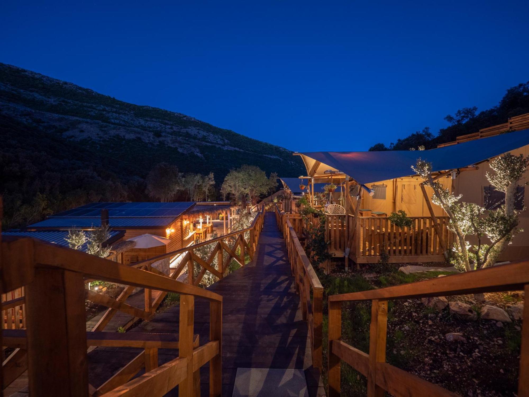 Hotel Sea Glamping Kotor Exterior foto