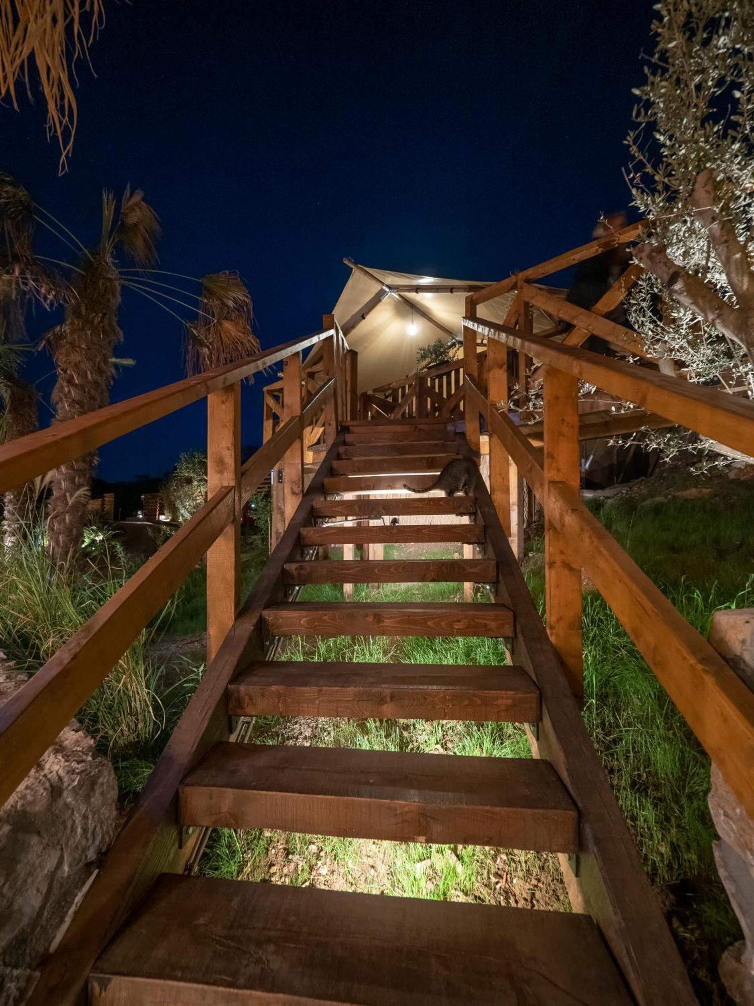 Hotel Sea Glamping Kotor Exterior foto