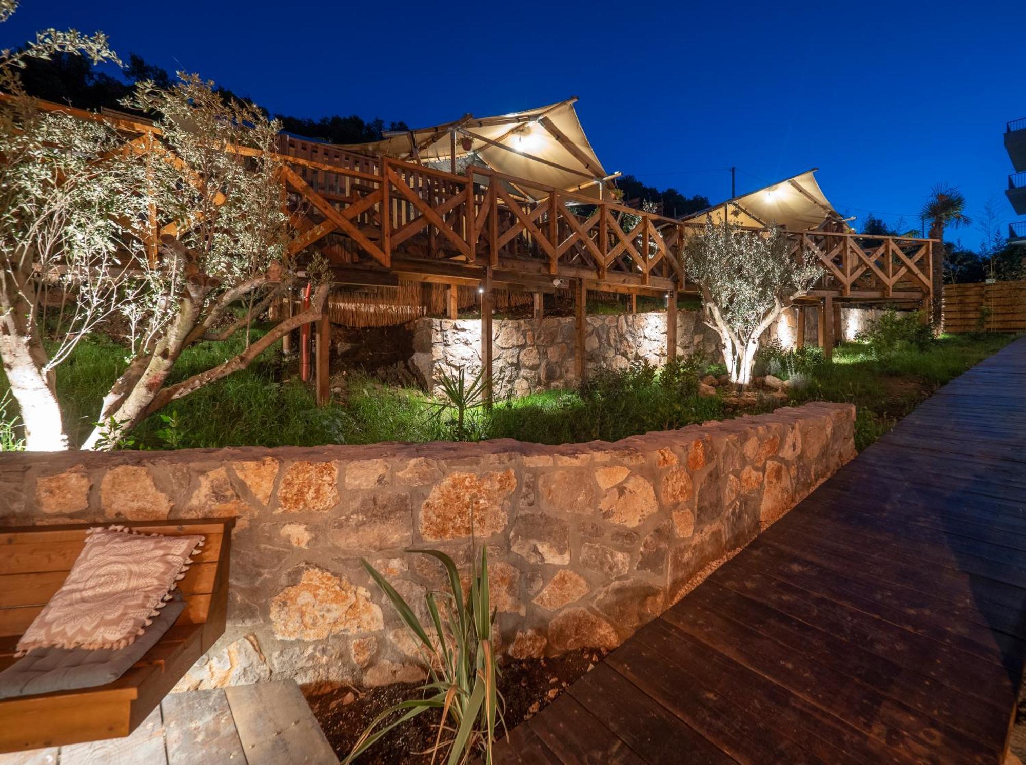 Hotel Sea Glamping Kotor Exterior foto