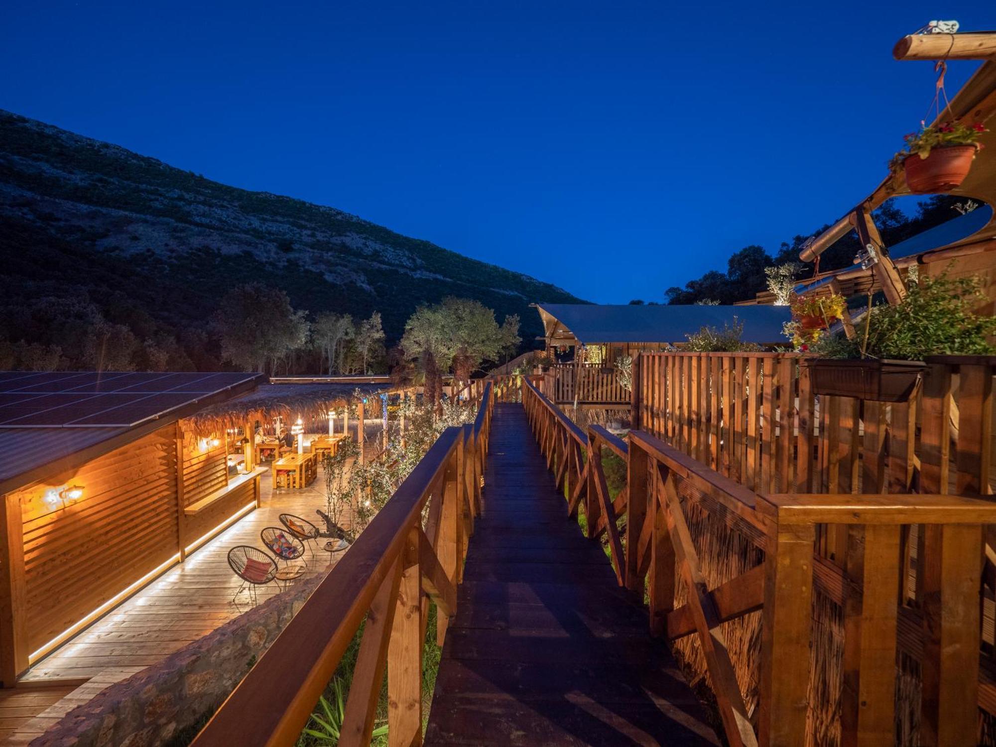 Hotel Sea Glamping Kotor Exterior foto